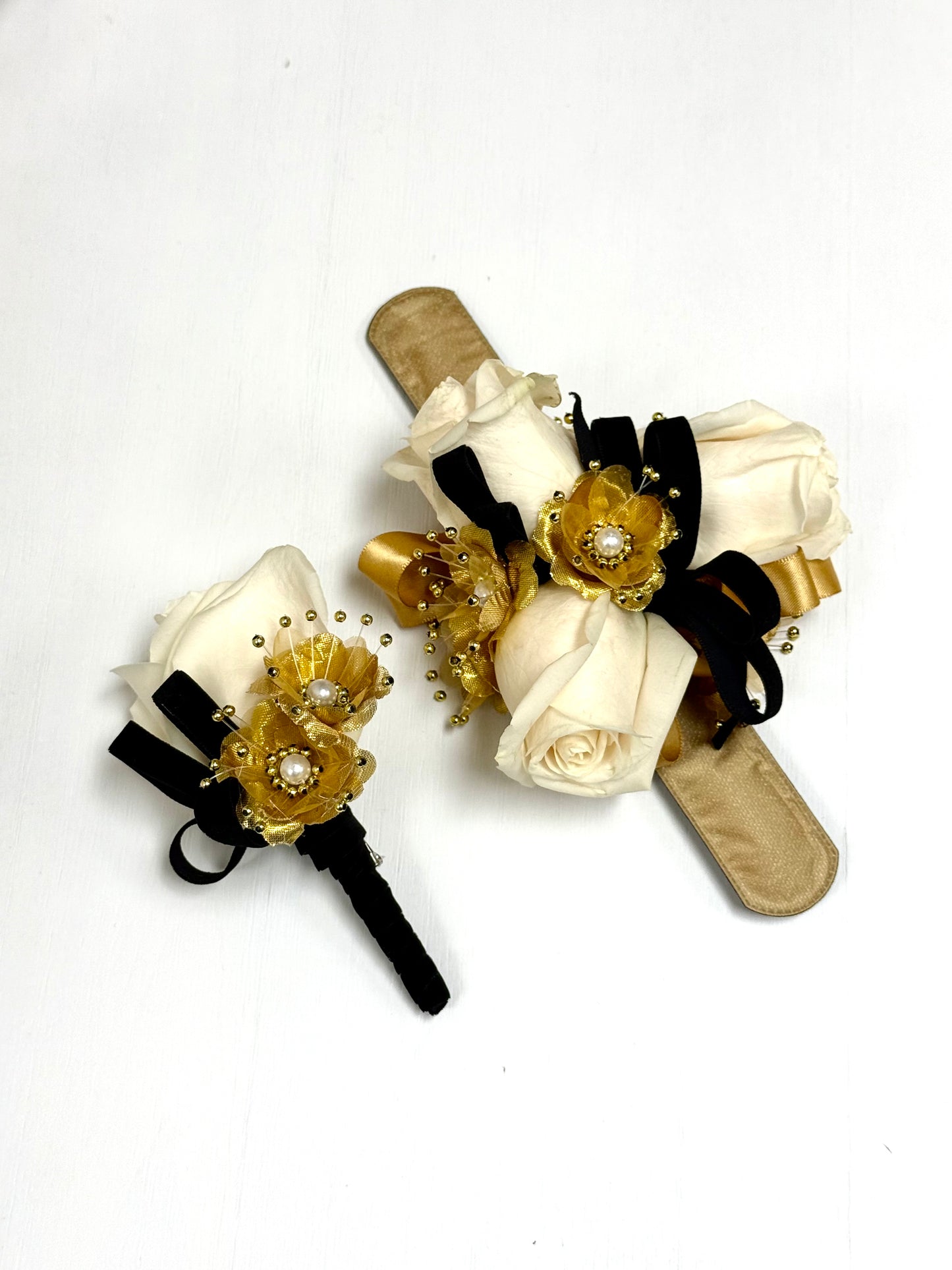 Corsage & Boutonniere Set